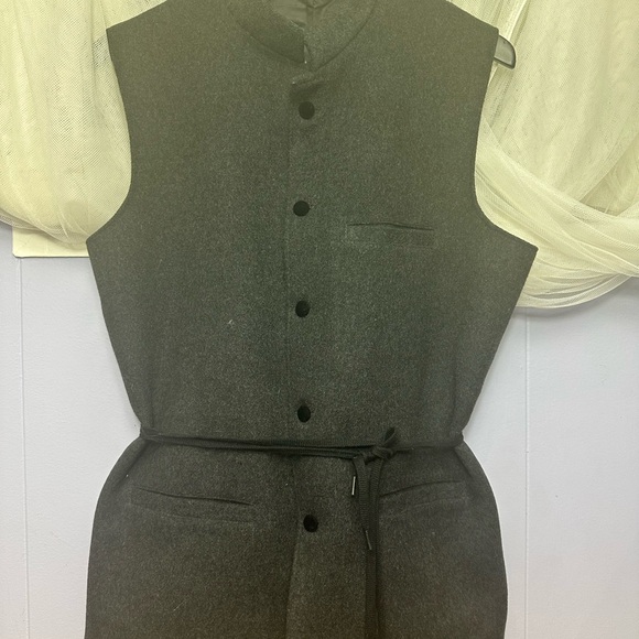 Stylish Nehru style Gray Vest with Black Accent buttons - Picture 2 of 9